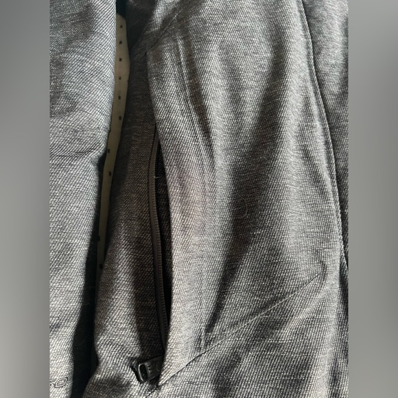 The North Face Winter Coat - Picture 4 of 8